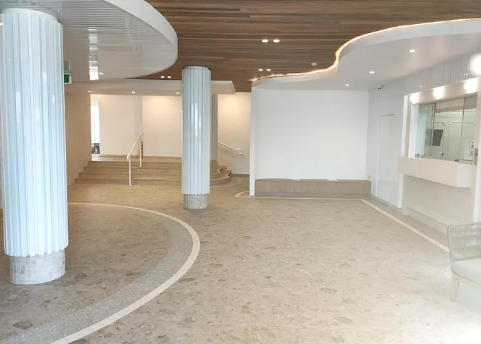 Southern Cross Beachfront Holiday Apartments