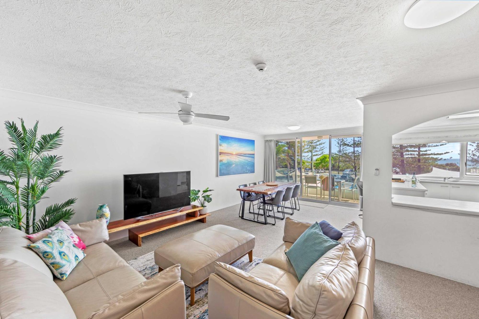 Southern Cross Beachfront 4* Gold Coast